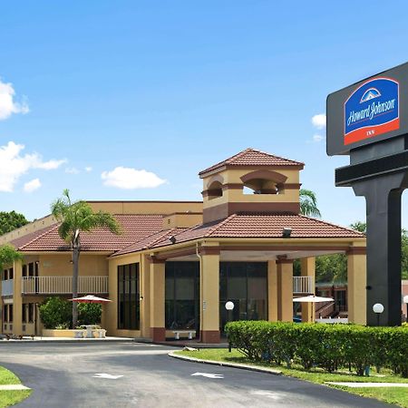 Rodeway Inn Port Richey North Экстерьер фото